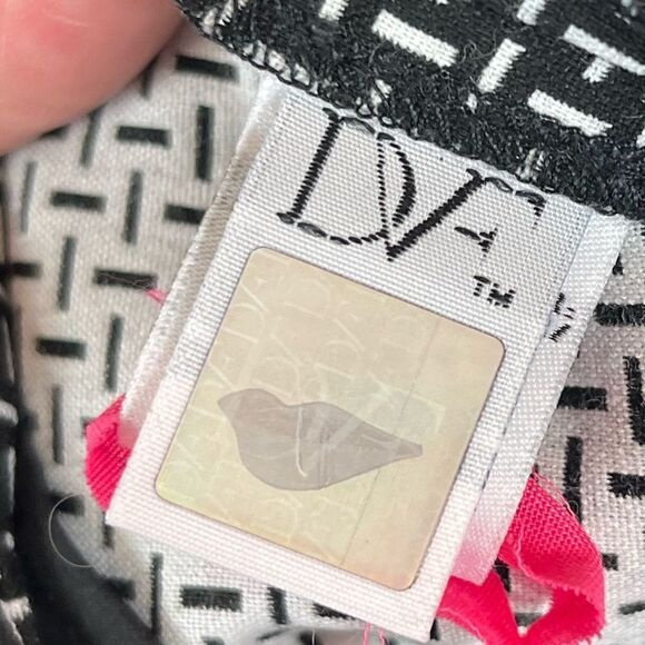 NWT Diane Von Furstenberg Women’s Black And Ivory Geoprint Pants, Size 6, NWT - Picture 10 of 11